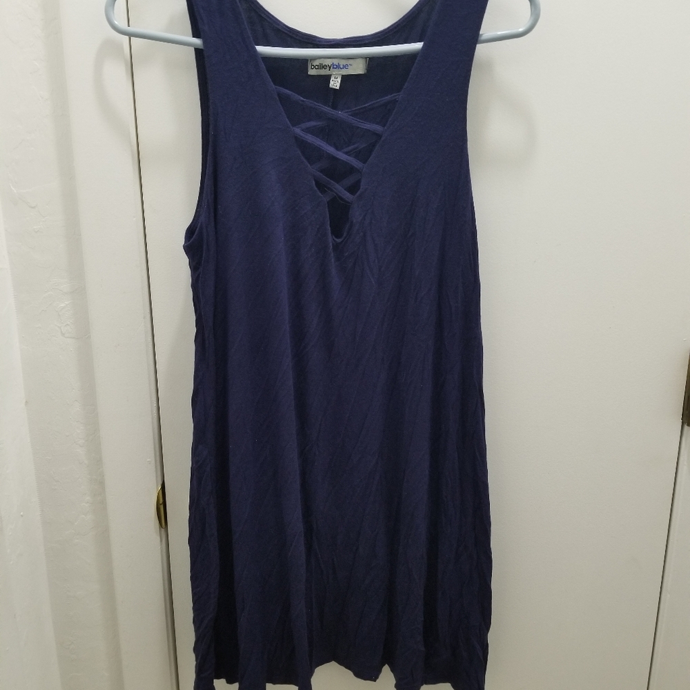 Bailey Blue Tank cross front size Medium Blue